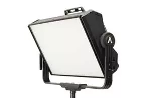 Aputure-Nova-P300c